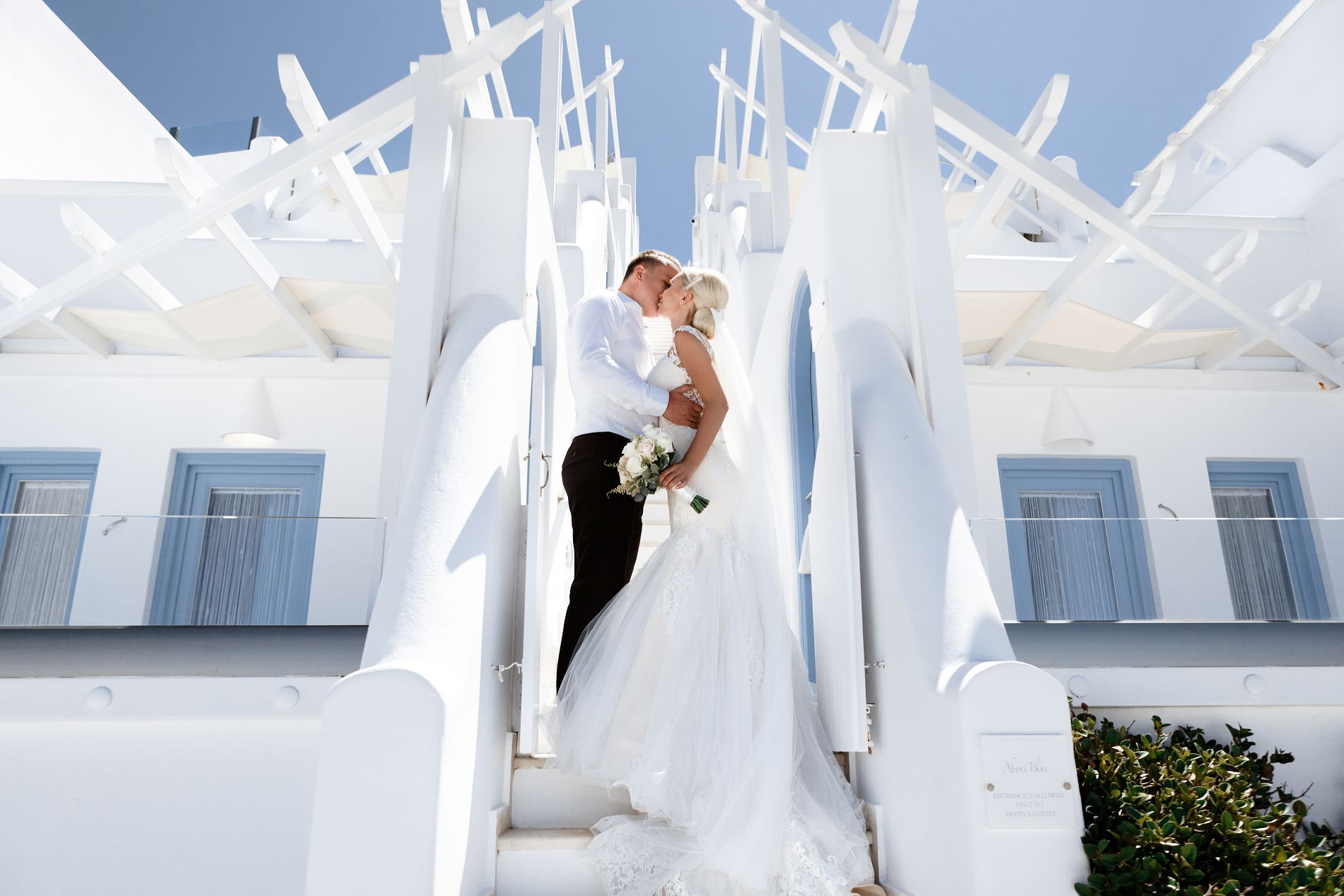 Anton and Olga: свадьба на санторини, свадебное агентство Julia Veselova - Фото 7